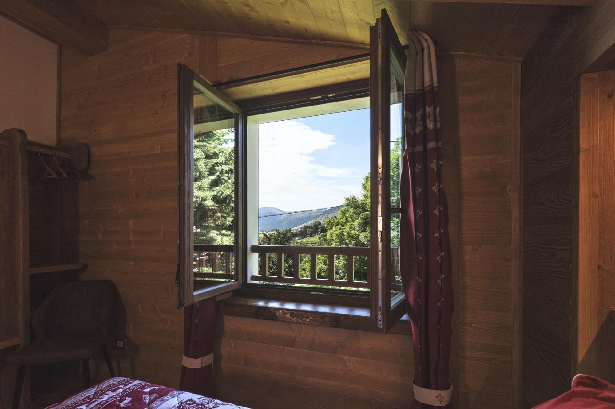 Locanda "Al Terrazzo" Erbezzo Екстер'єр фото
